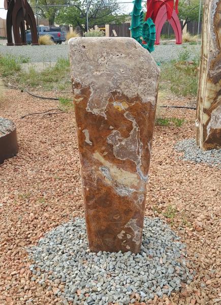 057 Black/Brown Canyon Onyx Water Feature