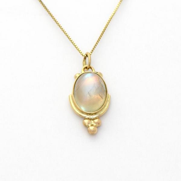 Spectacular Elegant Natural Moonstone  In 14K picture