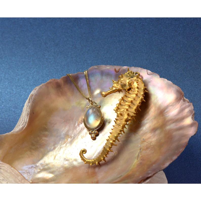 Spectacular Elegant Natural Moonstone  In 14K picture