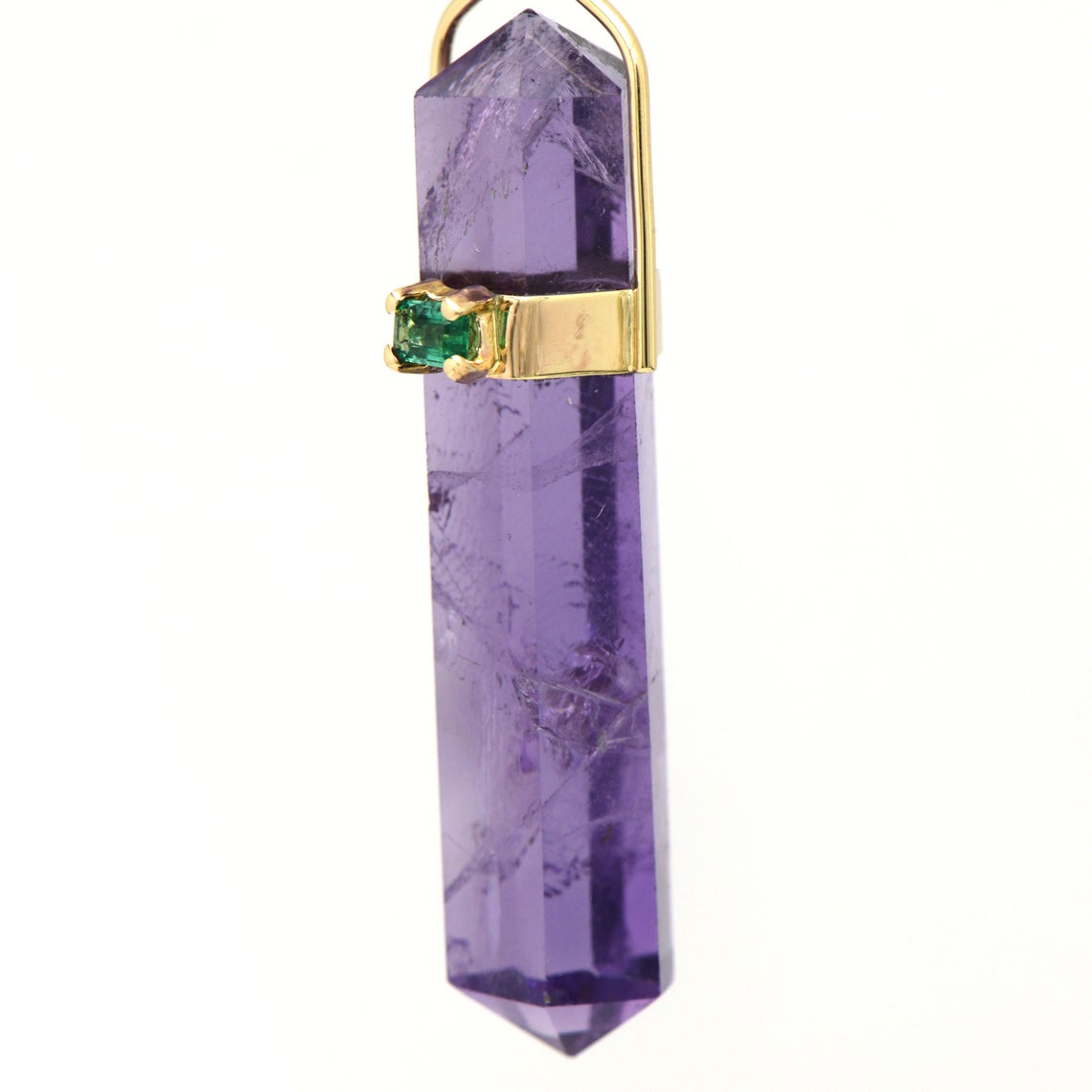 Mystical Amethyst Crystal With Emerald In 4K picture