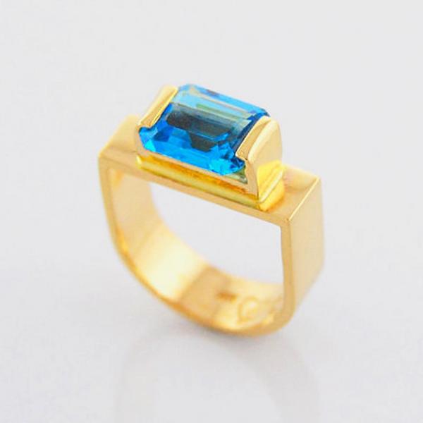 London Blue Topaz Stirrup Design Ring in 14K Yellow Gold picture