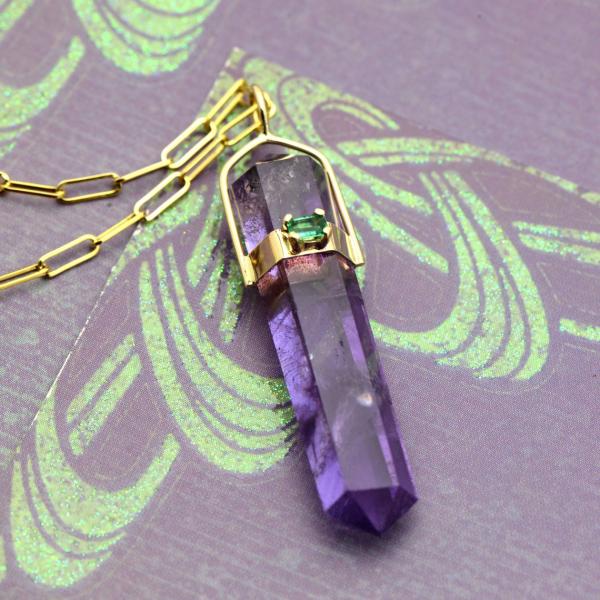 Mystical Amethyst Crystal With Emerald In 4K picture