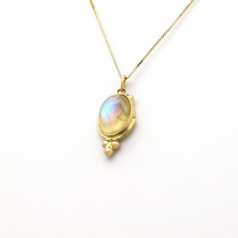 Spectacular Elegant Natural Moonstone  In 14K picture