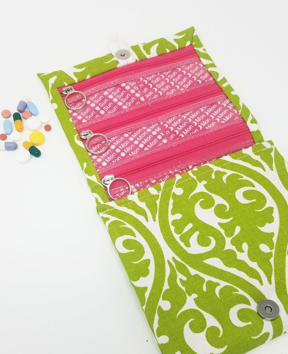 Pillfold XL Long Beach Oversized Stylish Spring Green Weekly Pill Organizer picture