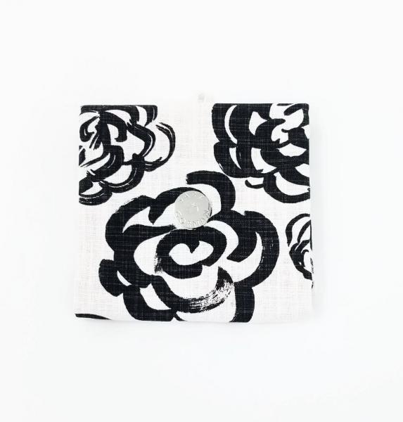 Pillfold XL Holland Oversized Stylish Black and White Blooms Weekly Pill Organizer