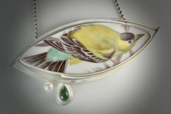 Goldfinch pin pendant