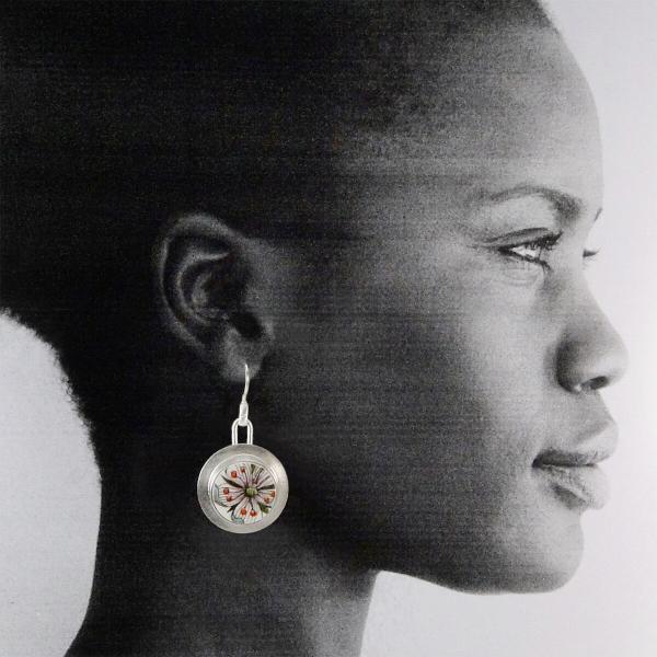 Venus Flytrap Flower Earring picture