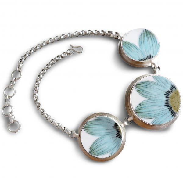 Upsa-Daisy Necklace