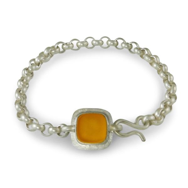 Small Classic Bracelet in Yellow Square