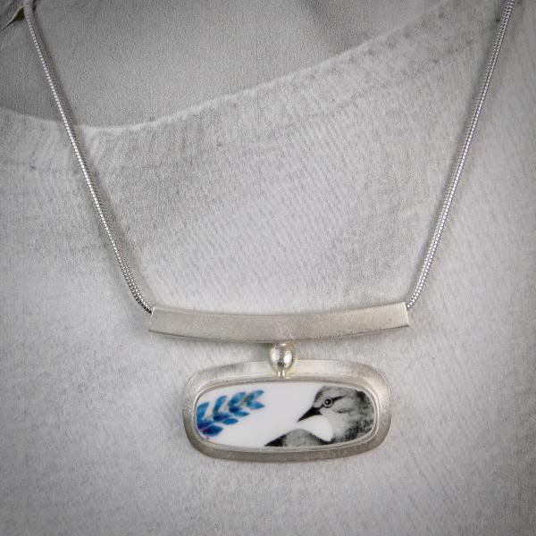 Dove Horizon Necklace in Silver picture