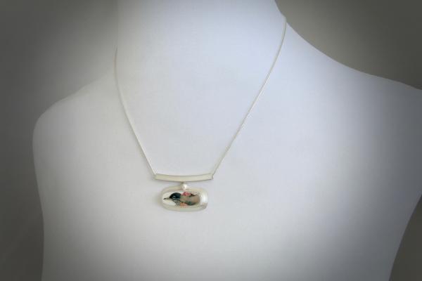 Horizon Necklace with Robin picture