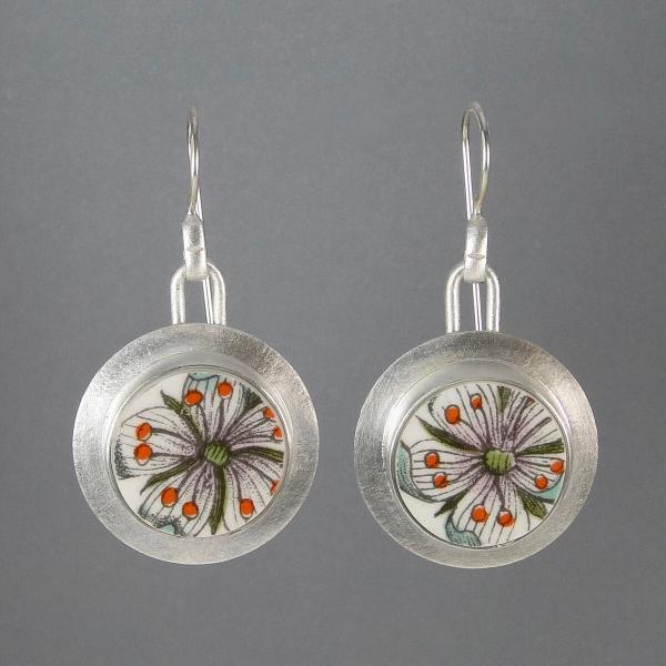 Venus Flytrap Flower Earring