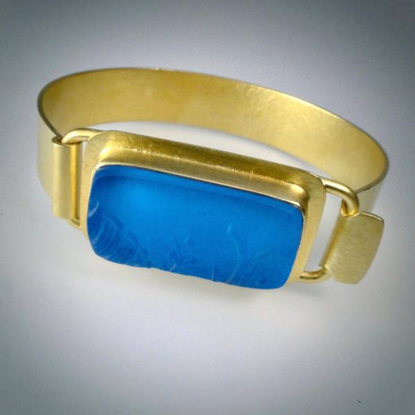 Special Vintage Pressed Blue Glass Cuff Bracelet in Gold