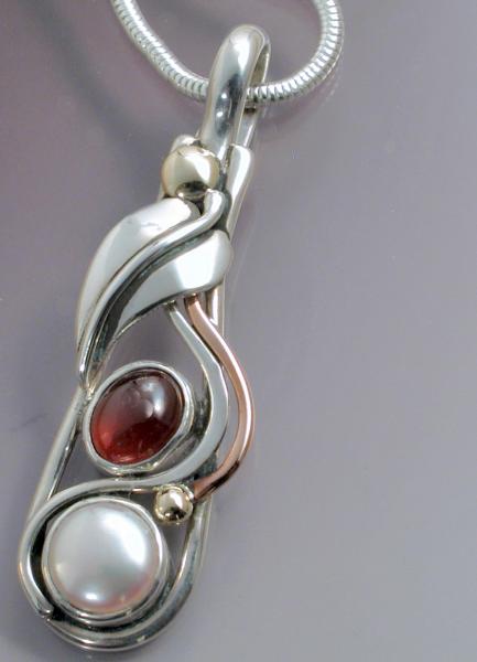 Mixed Metal Pendant with a leaf and a Garnet & pearl