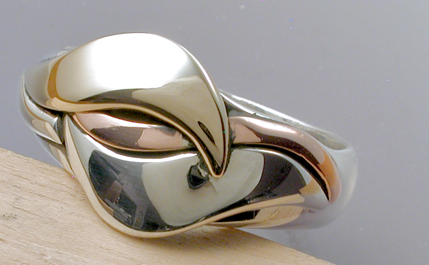 Old Perfect Mixed Metal Ring picture