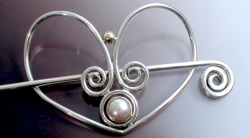 Heart Shaped Hair Pin picture