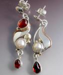Garnet/Pearl asymmetrical earrings