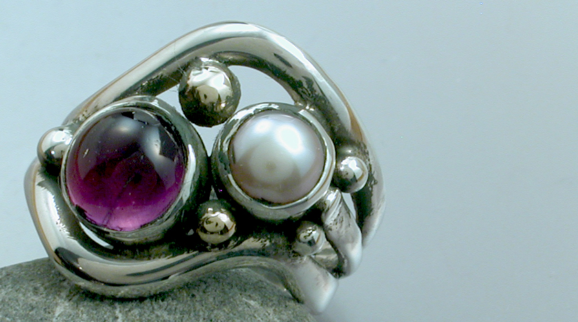 Amythyst & Pearl Ring