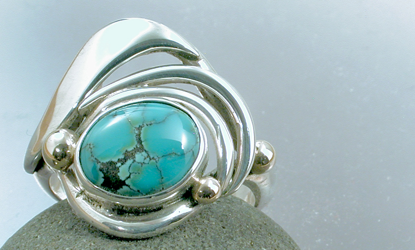 Turqoise Silver & Gold Ring picture