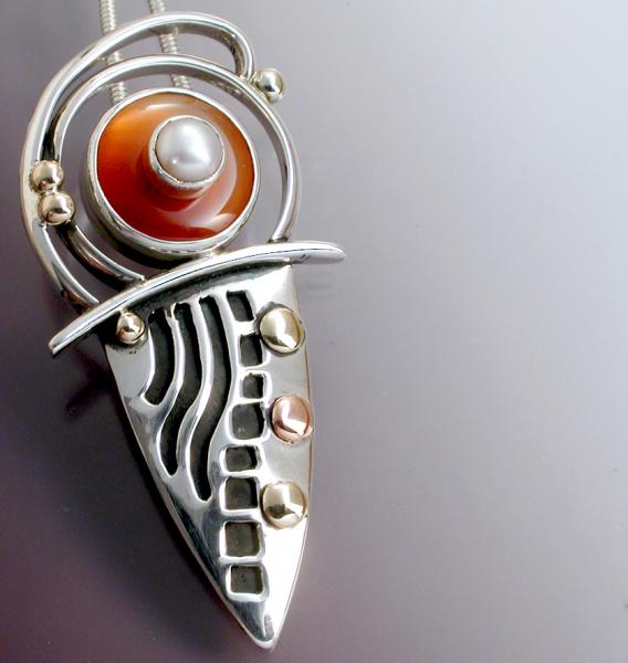 Carnelian & Pearl Pendant