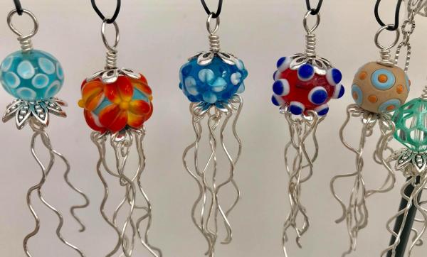 Jelly fish pendant art LW picture