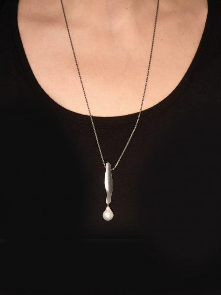22" Drop Pearl Necklace picture