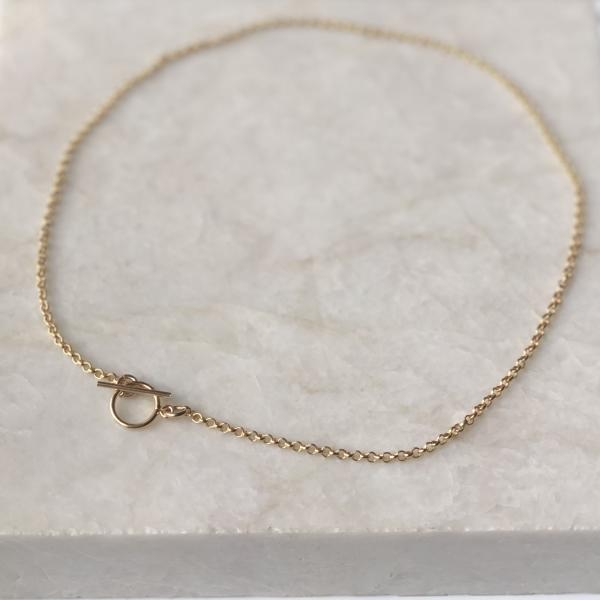Gold Rolo Chain Choker with Toggle | IMK Jewelry picture