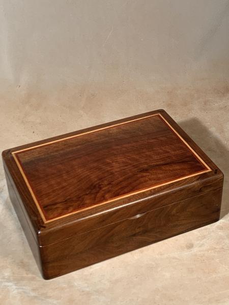 Walnut Watch box picture