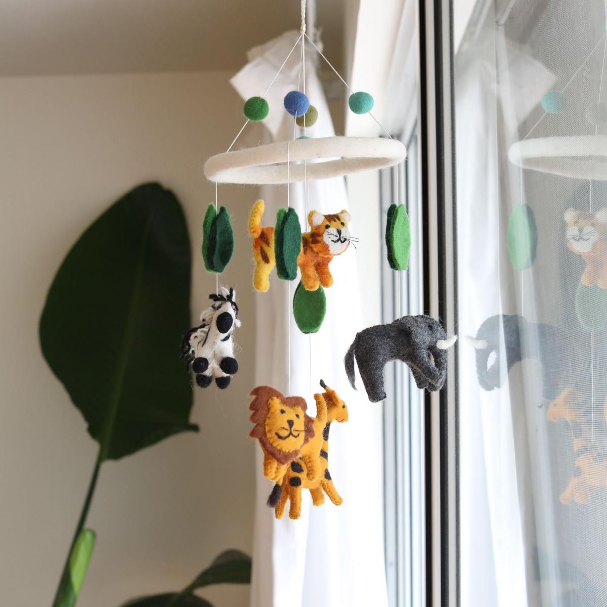 Safari animal baby mobile picture