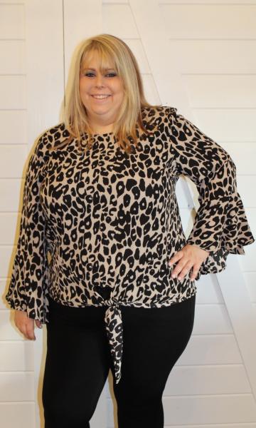 Fall For You Leopard Top picture