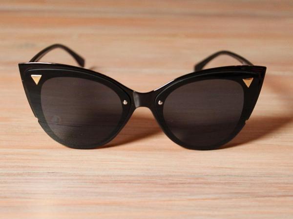 Sunglasses - Black picture