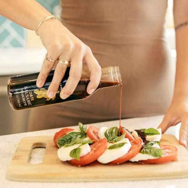 Date Balsamic Vinaigrette Dressing picture