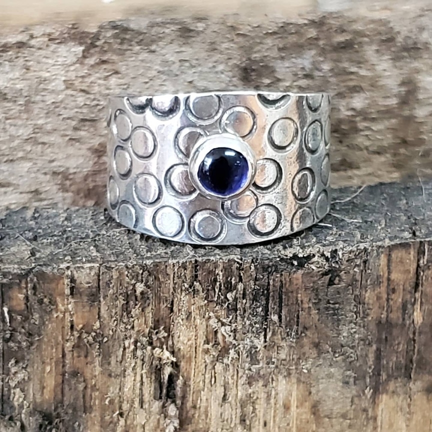 Iolite Ring picture