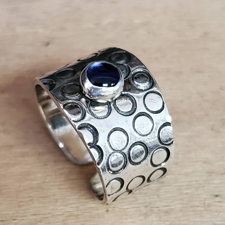 Iolite Ring picture