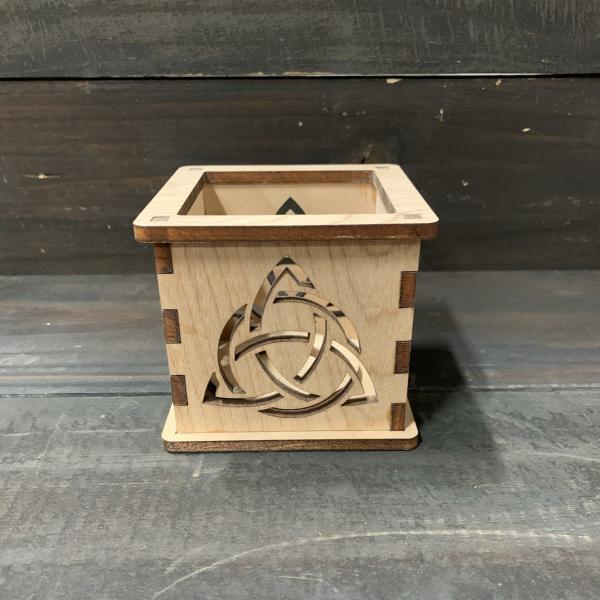 Celtic Knot - Tea Light Holder picture