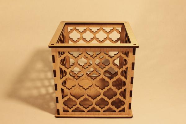 Moroccan Trellis Quatrefoil - Pillar Candle Holder picture