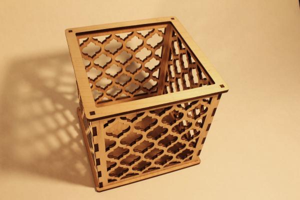 Moroccan Trellis Quatrefoil - Pillar Candle Holder picture