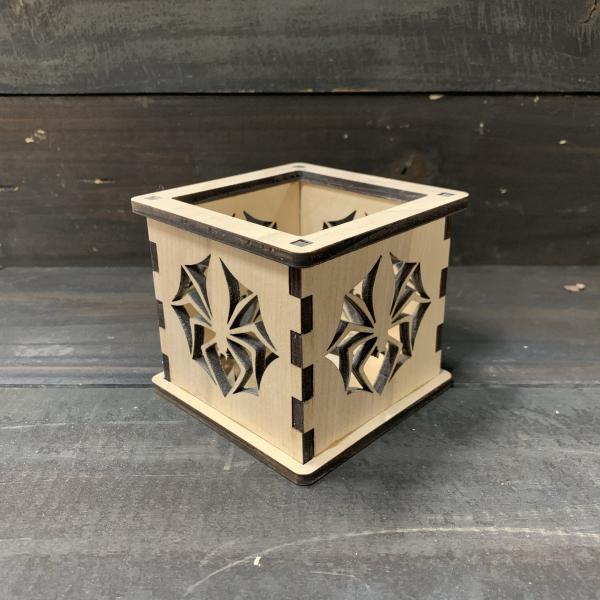 Spider Flake - Tea Light Holder