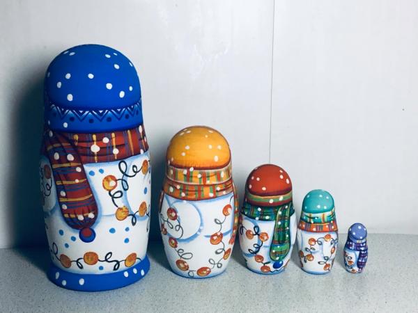 Snow Man nesting dolls picture