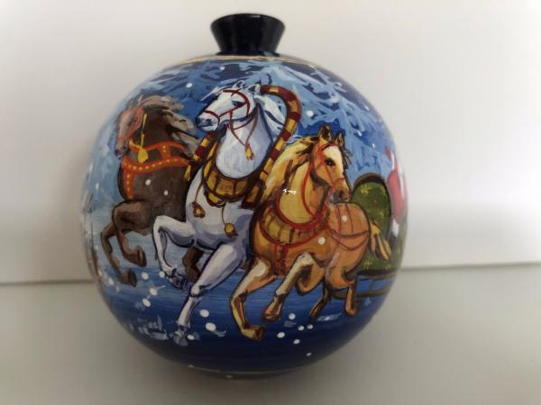 Ball with Horses Christmas tree ornament picture