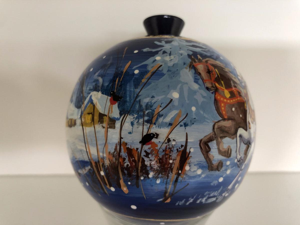 Ball with Horses Christmas tree ornament picture