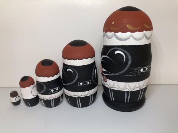 Nesting Dolls picture