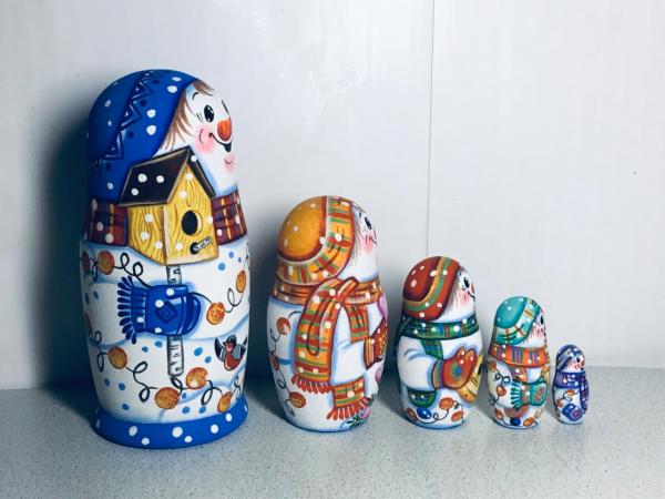 Snow Man nesting dolls picture