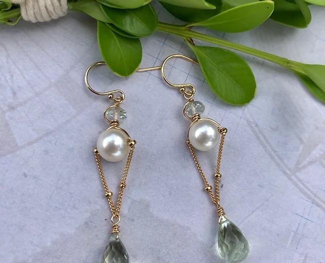 Enchanting Dangle Earrings picture