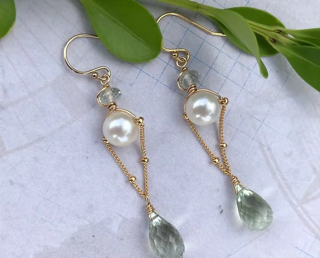 Enchanting Dangle Earrings picture