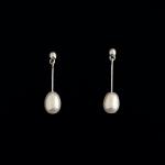 Pearl Dangle Earring