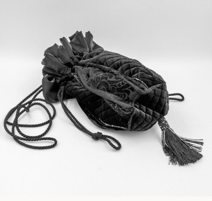 Deluxe Hermione Bag in Black picture