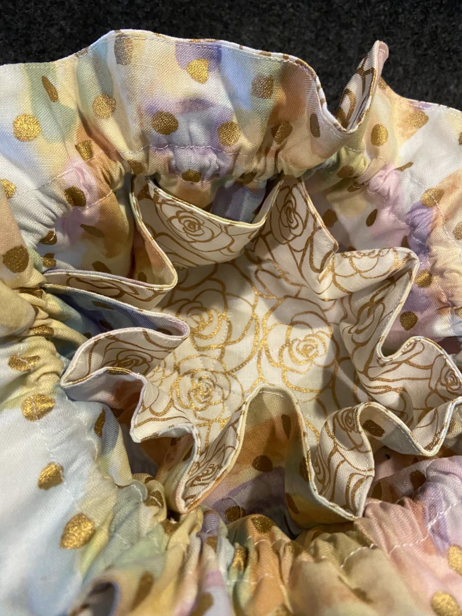 HANDMADE CLOTH JEWELRY POUCH (B) picture