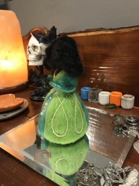 Fertility Mother Goddess, Earth Goddess Needle Felted Wee Witch, Nature Guardian, Waldorf Doll, Decoration picture