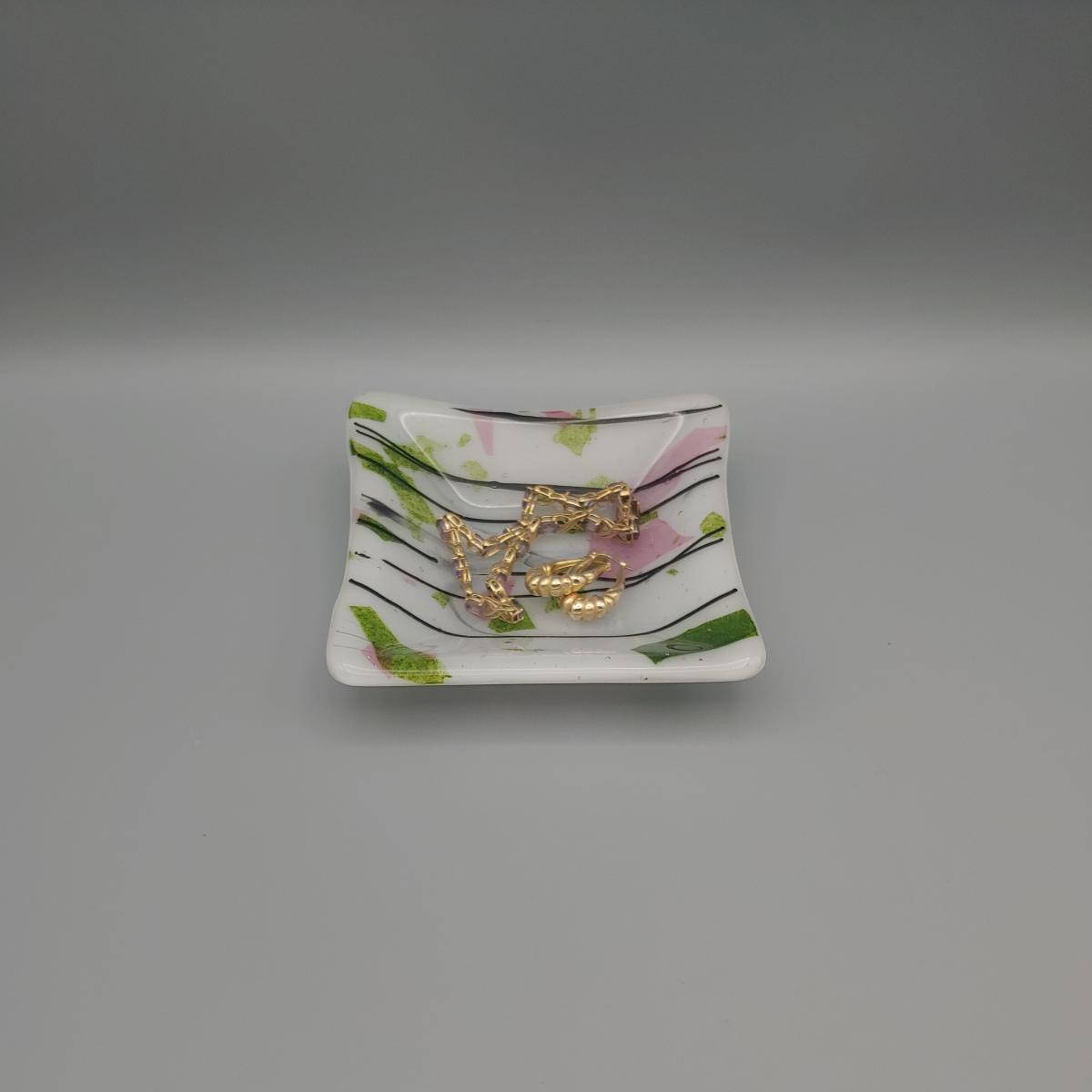 4" Square Dish &ndash; White w/Purple, Pink and Green Confetti picture